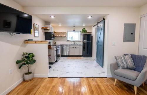 Dollhouse Downtown - Foto 24