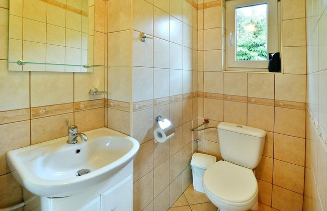 Holiday Home Near Kolobrzeg With Private Pond - Photo 11