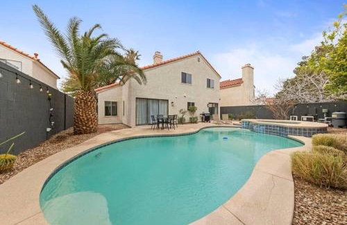 4Br Model Home w Pool and Pool table in Henderson - Foto 27