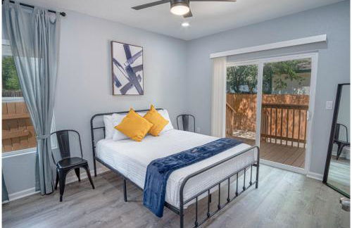 Newly Remodeled 4BR 2BA Near Amazing Downtown - Foto 26