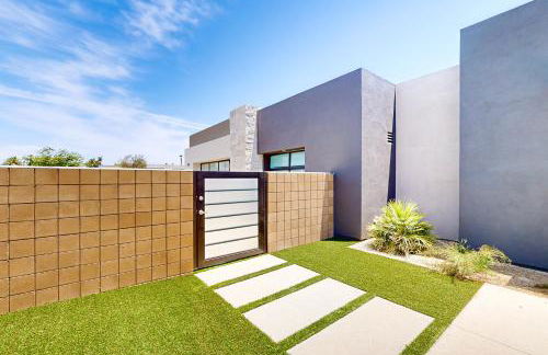 Stunning Modern Home with Mountain Views and Private Pool, Spa and Grill Dog ok - Foto 32