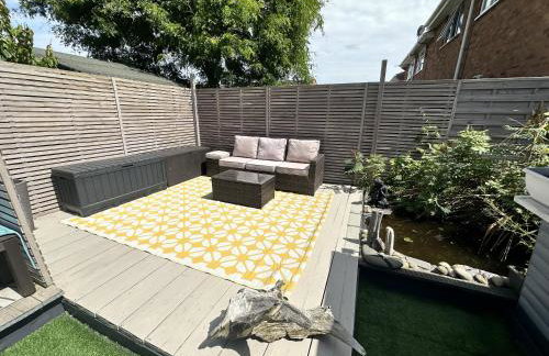 Fantastic 2-Bed House with Parking - Hosted by Hutch Lifestyle - Foto 42