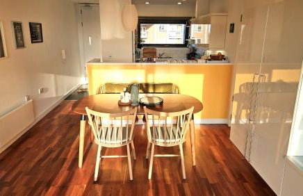 Roof Terrace, 2-bed 2-bath, Stoke Newington - Foto 18