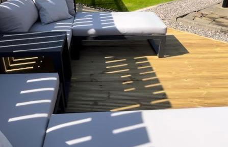 CORN FLOUR LODGE at PITKERRO MILL with HOT TUB 3 double bedrooms with TVs, 1 en-suite, 2 further bathrooms, fully equipped kitchen, large family dining area, FREE parking, WiFi, private garden, short, mid,longterm stays available with HONEYCOMB HOSTS - Photo 18