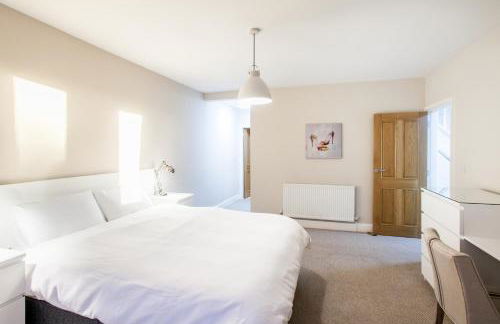 Luxury 2 Bedroom Apartment in Peaceful Location - Foto 20