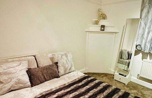 GerrardsCross - Stay4 - Parking - PetsOK - Wembley - Photo 25