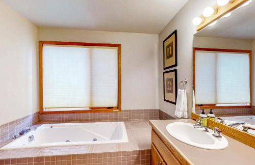 Black Butte Ranch: Hilltop Getaway - Foto 23