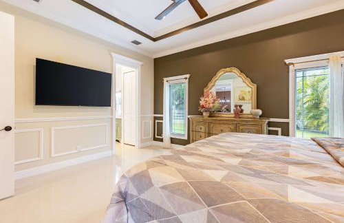 Chill & Spacious 3BR - Beaches & Backyard Fun - Foto 13