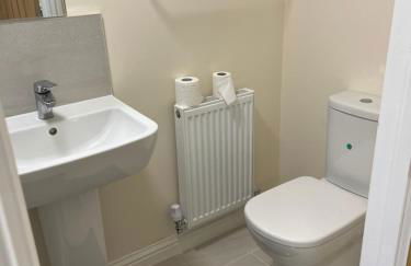 Quiet studio flat near University & QMC, King size bed - Foto 6