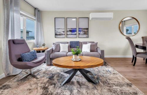 Ultimate Oceanside Retreat | Tower 9 Across from the Beach - Foto 51