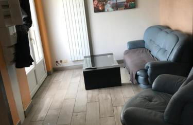 Résidence bord de Loire route euro 6 - Foto 1