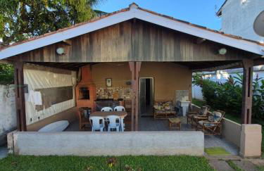 Casa com piscina perto da praia - Foto 2