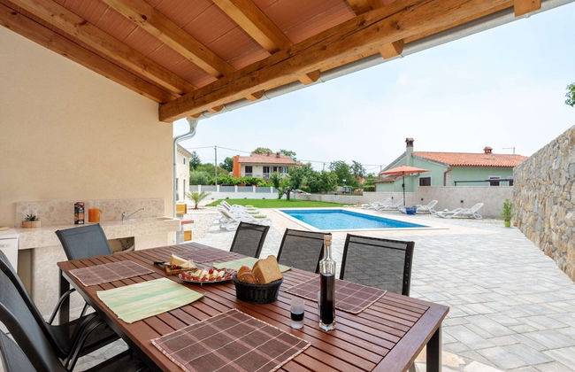 Holiday Home in Labin With Private Pool - Foto 17