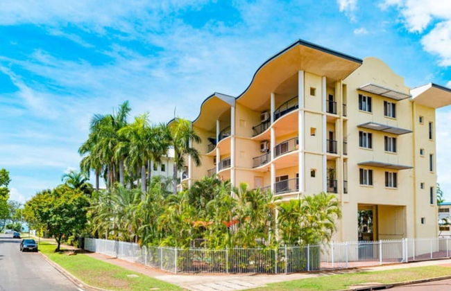 ZEN FORESHORE - 2 Bedroom Apt with Pool - Foto 16