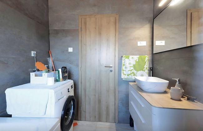 Villa Gariful - Sleeps 10 - Pool - Hottub - Petsok - Foto 12