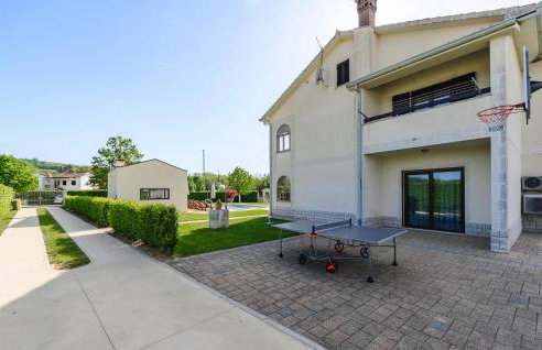 5 Bedroom Nice Home In Karojba - Foto 7