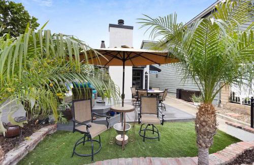 Elegant Beach Living, Just Blocks to the Sand - Foto 17