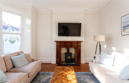 5 Bed Seaside Property with Garden , Parking and Games Room - Foto 76