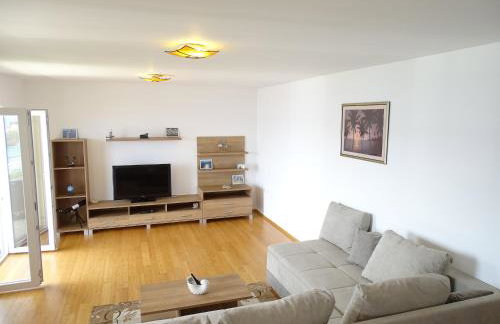 6 pax Apertment ON THE BEACH with Terrace, Sea view, Garden, Parking ensured, first floor - Photo 11