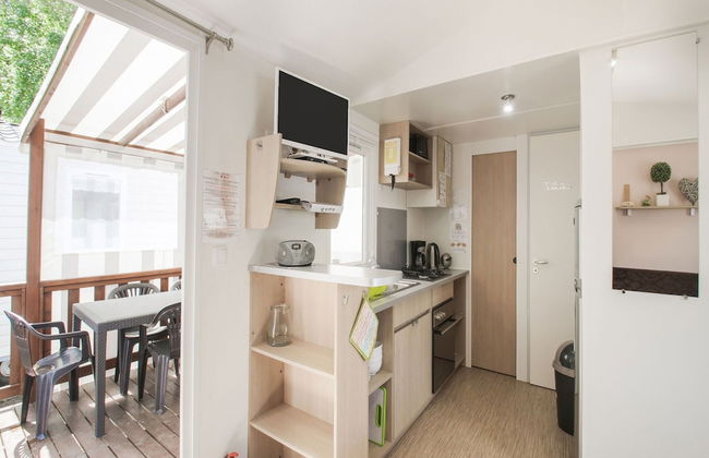 Swanky Mobile Home in Saint Jean de Monts Near Seabeach - Photo 27