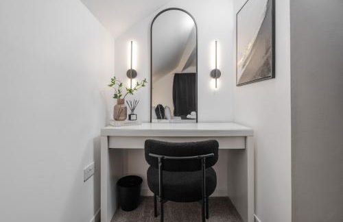 New Modern 2 Bedroom Central Apt Greater Manchester, Sleeps 5, Near Airport with Great Transport Links - Foto 26