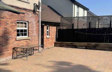 Spacious 4 bedroom house with large garden - Foto 32