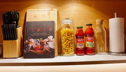 2,5 Zi Design Apt near Porsche Museum with Beamer, Netflix, PS5 - Foto 5