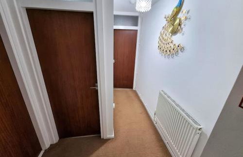 *F1*5GH* Setup for your most relaxed & amazing stay + Free Parking + Free Fast WiFi * - Foto 13