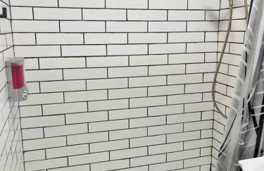 1850s historic Row House 7min train to NYC with private backyard - Foto 45