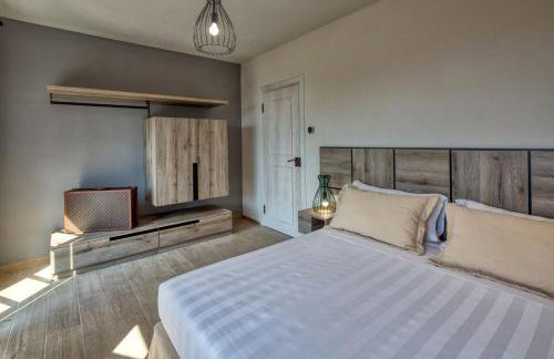 Mirandola Suites - Photo 16