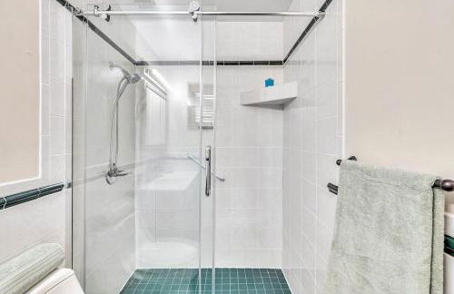 Pool Heat I Firepit and BBQ I 75"TV I Foosball I 581mbps - Foto 18