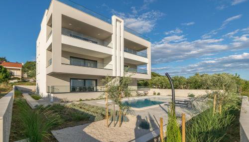 Panoramica apartment w balcony and swimming pool - Foto 5