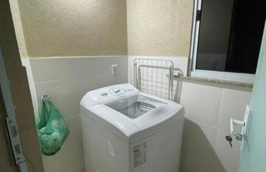 Apartamento em Poços - Varanda com Churrasqueira - Foto 4