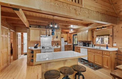 Timber Lodge - Photo 12