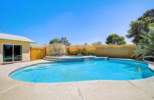 Pool & Hot Tub! Centrally Located, Less Than 3 Miles to The Strip! - Foto 21