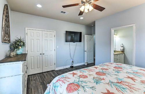 Group Getaway with Deck, Steps to Crystal Beach! - Foto 19