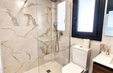 Claudia Luxury Apartment near the beach with a pool, gym, and secure gated parking - Foto 24