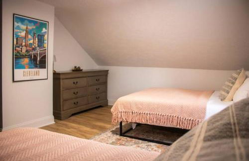 Spacious 3BR PetFriendly Retreat Near DT Cleveland - Foto 15