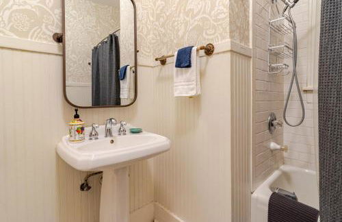 City Cottage on Main Street In North GA - Foto 6