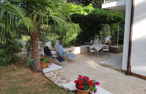 Villa Rosa with yard and children's playground - Foto 10