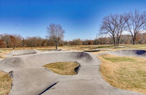 Cozy Studio Retreat with Scenic 5-Acre Views, Near City Lake & Cherokee Casino in Gentry, Arkansas - Foto 17