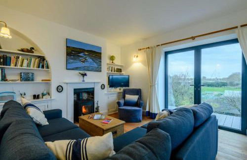 2 Bed in Morston oc-2382 - Photo 5