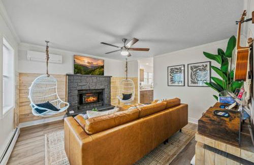 Boho Haven Hideaway - Walk to Pool,Theater,Arcades, Firepit, Lake Access - Foto 49