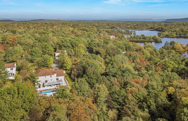 Mountain Mindset by Avantstay Pool, Hot Tub, Game Room, Firepit - Photo 52