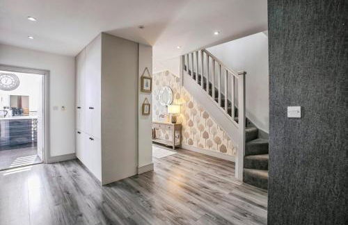 Direct train to Victoria-Family House - Foto 1