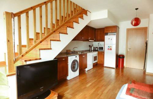 Casa Estela - Duplex by Cardi Suites - Foto 2