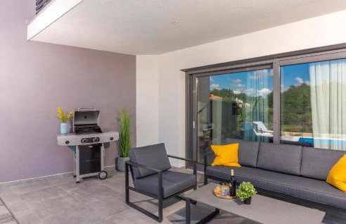 Villa Isabel with Heated Pool near Poreč - Foto 2