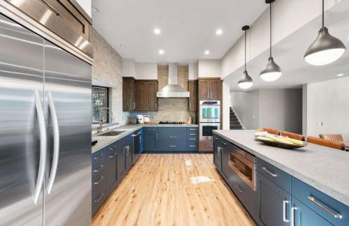 Luxury Tahoe Vacation Rental with HotTub & Lake Views - Foto 10