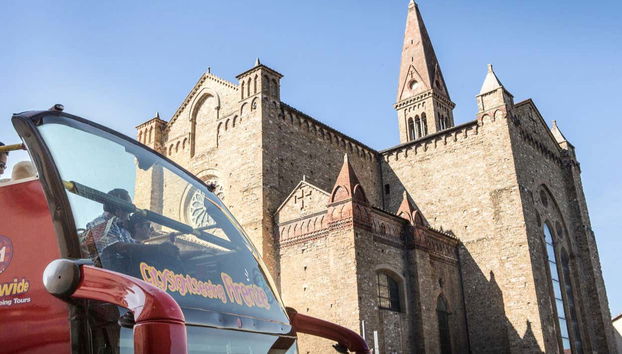 Vedrete chiese e palazzi comodamente seduti a bordo del bus