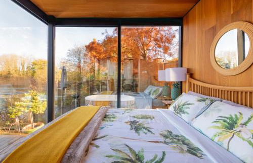 Cosy Mirrored House next to a Magical Swimming Lake - Foto 38